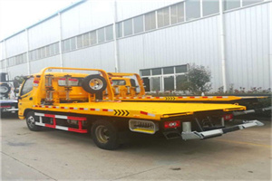 柯城附近拖车救援搭电